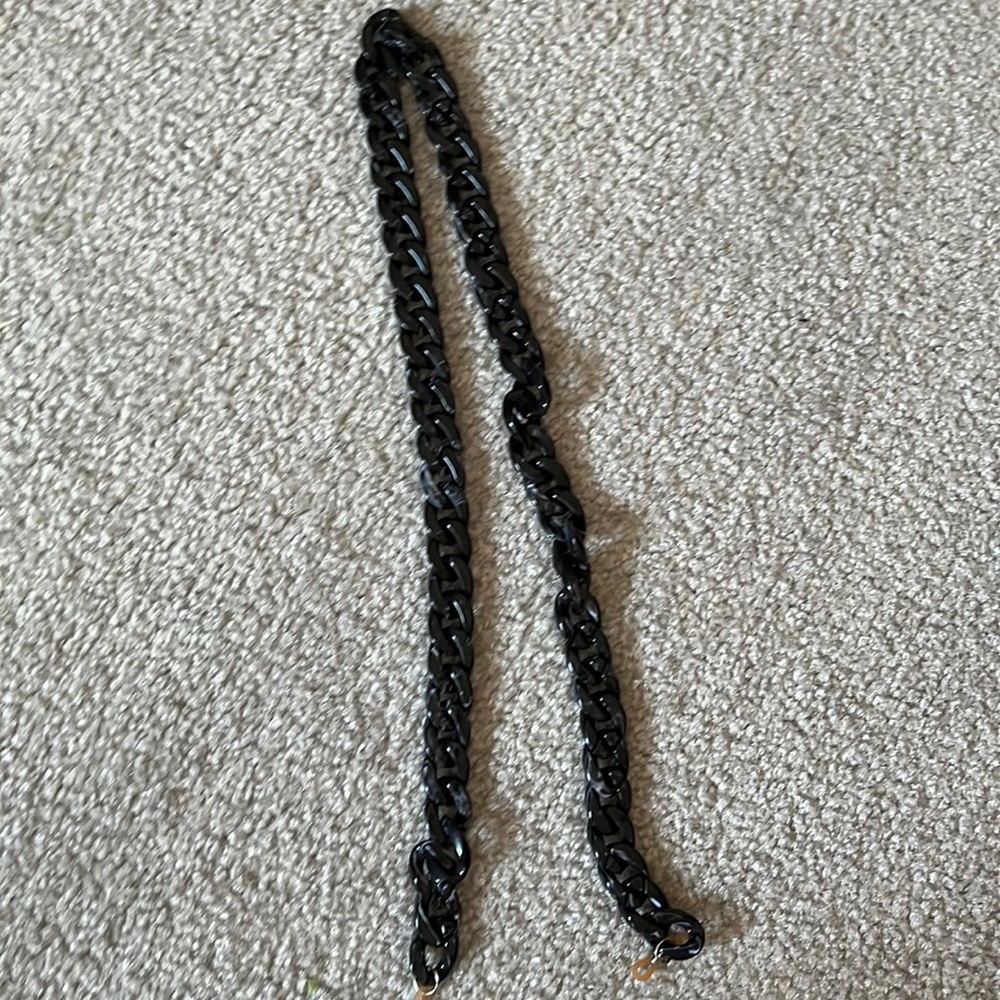 Sunglass chain